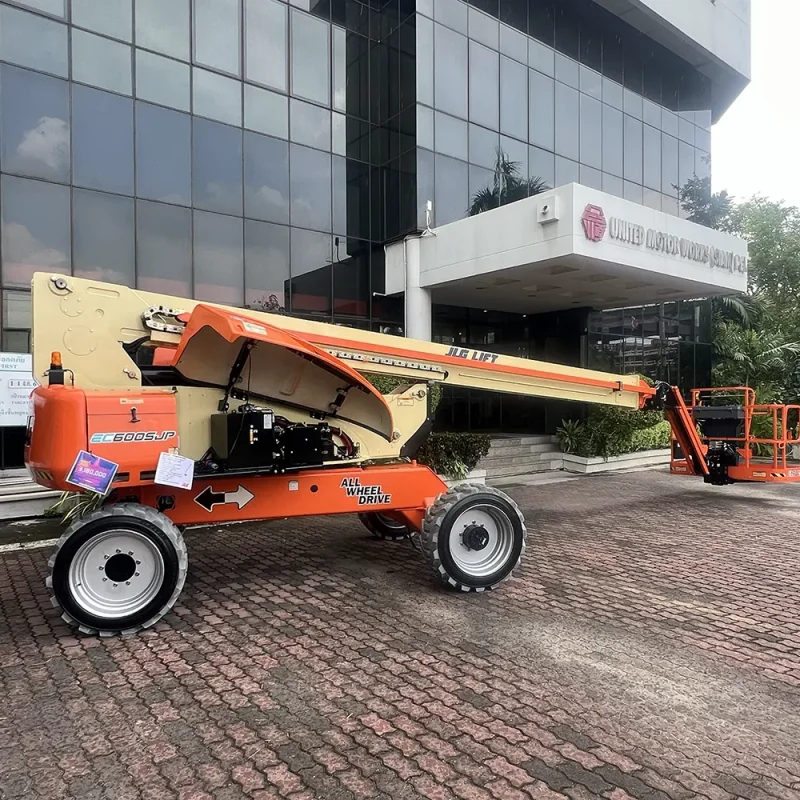 การใช้งาน รถกระเช้าบูมลิฟท์