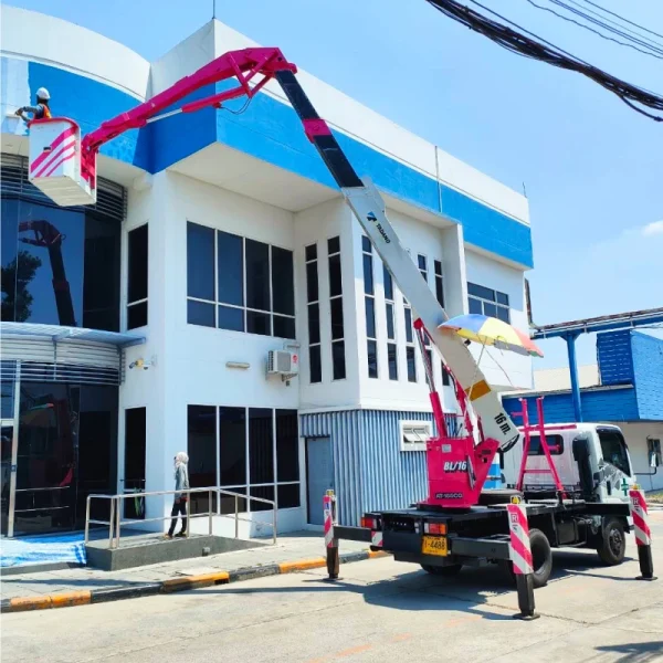 การใช้งาน รถกระเช้า Skymaster